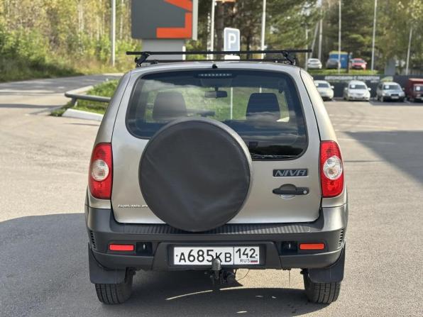Chevrolet Niva I Рестайлинг с пробегом 2018 года, цена 825 000 рублей, 95726 км, внедорожник, Автокод Объявления