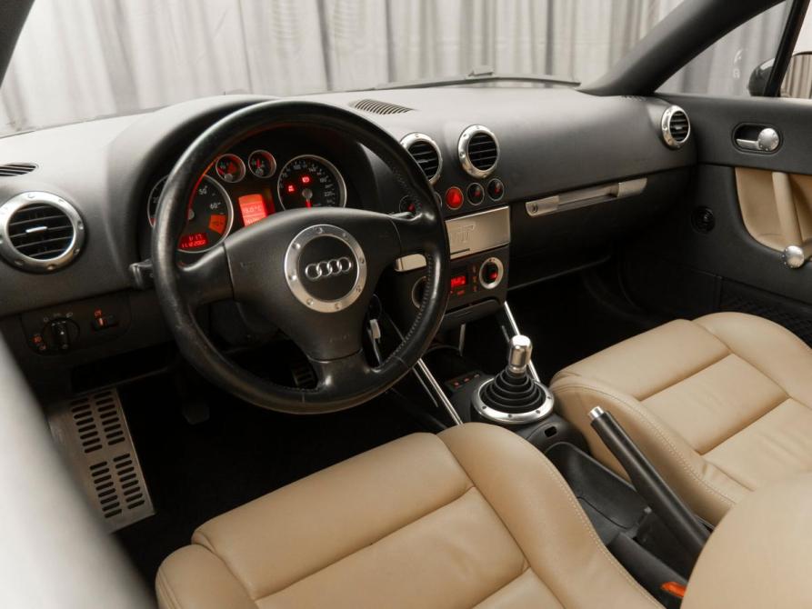 Audi TT I (8N) Рестайлинг Москва  - изображение 7