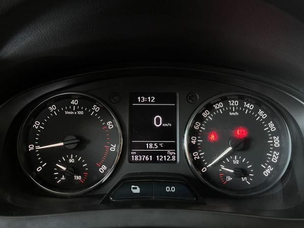 Skoda Rapid I с пробегом 2014 года, цена 890 000 рублей, 183761 км, лифтбек, Автокод Объявления