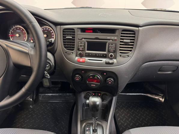 Kia Rio II Рестайлинг с пробегом 2010 года, цена 790 000 рублей, 154145 км, хэтчбек, Автокод Объявления