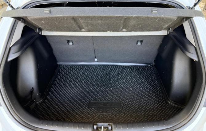 Kia Rio IV Рестайлинг с пробегом 2021 года, цена 1 680 000 рублей, 85925 км, хэтчбек, Автокод Объявления