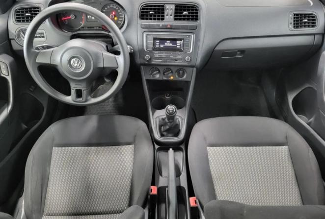 Volkswagen Polo V Рестайлинг с пробегом 2015 года, цена 988 000 рублей, 75095 км, седан, Автокод Объявления