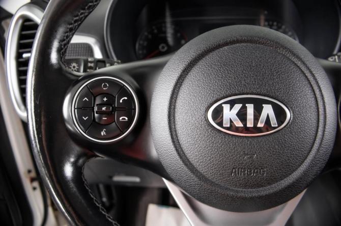 Kia Soul III с пробегом 2020 года, цена 1 799 000 рублей, 63200 км, хэтчбек, Автокод Объявления
