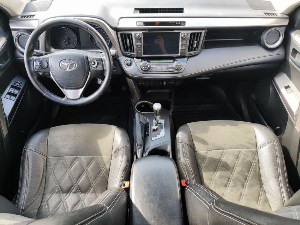Toyota RAV4 IV (XA40) Рестайлинг с пробегом 2017 года, цена 2 239 000 рублей, 156777 км, внедорожник, Автокод Объявления