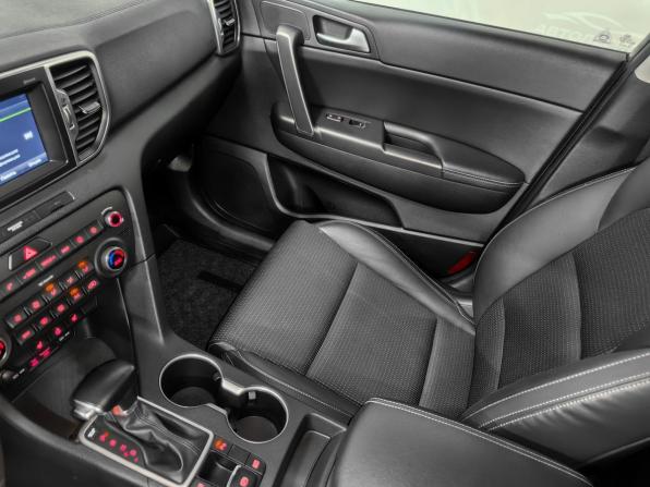 Kia Sportage IV с пробегом 2016 года, цена 2 120 000 рублей, 127000 км, внедорожник, Автокод Объявления