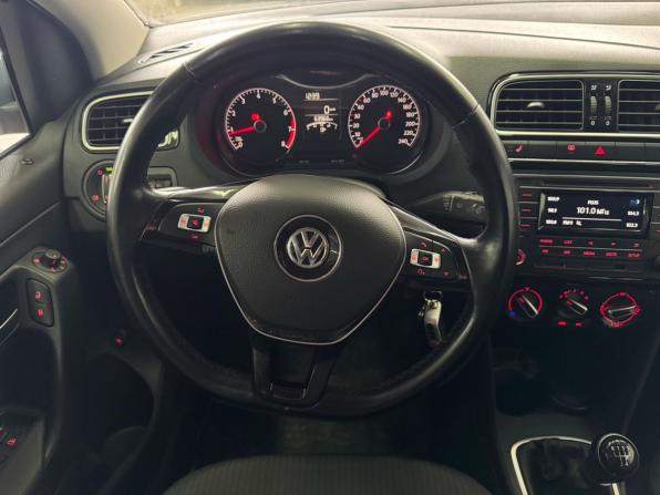 Volkswagen Polo V Рестайлинг с пробегом 2018 года, цена 1 190 000 рублей, 63965 км, седан, Автокод Объявления