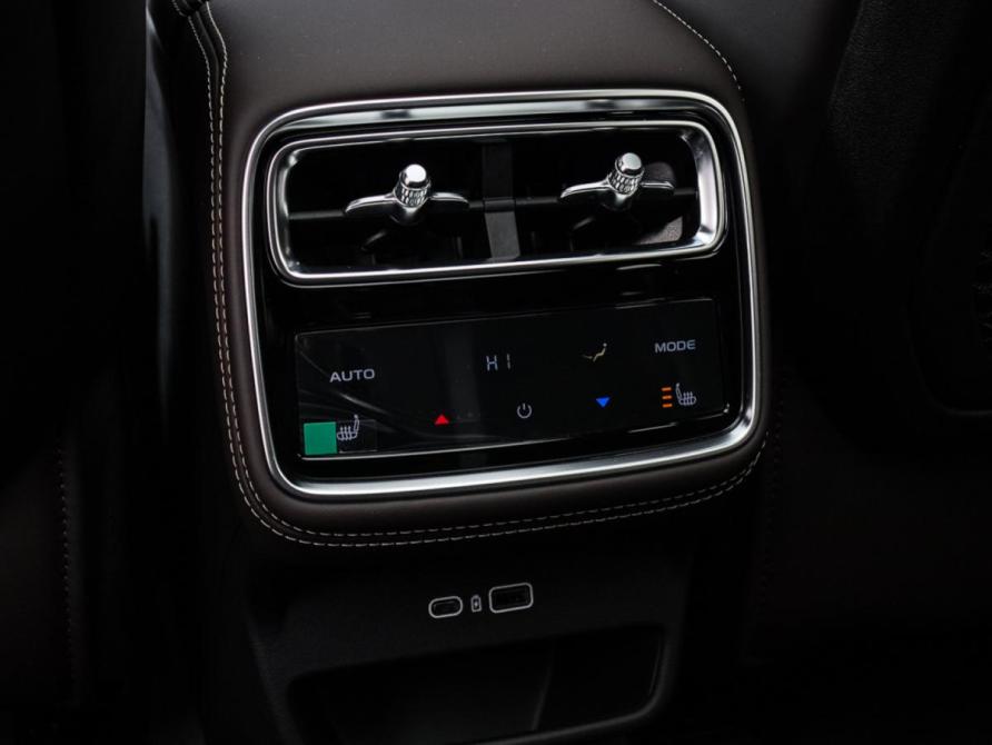 Geely Monjaro I Москва  - изображение 12
