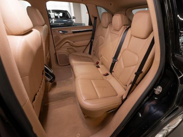 Porsche Cayenne II (958) с пробегом 2011 года, цена 1 895 000 рублей, 248920 км, внедорожник, Автокод Объявления
