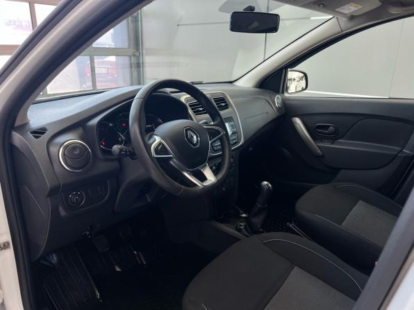 Renault Logan II Рестайлинг с пробегом 2020 года, цена 1 249 000 рублей, 63439 км, седан, Автокод Объявления