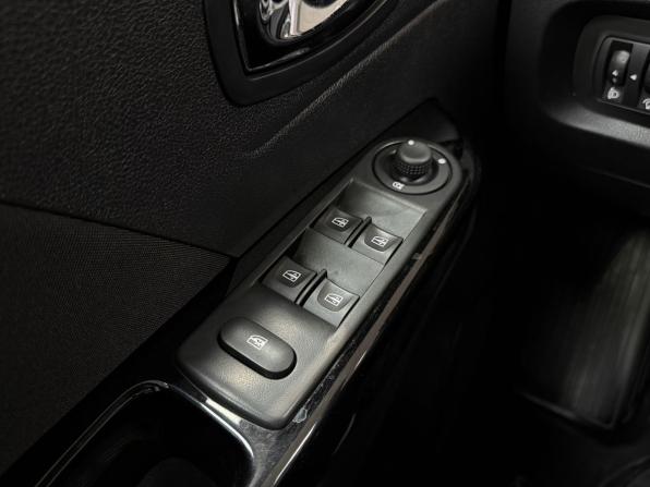 Renault Kaptur I с пробегом 2018 года, цена 1 730 000 рублей, 95605 км, внедорожник, Автокод Объявления