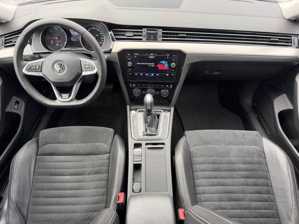 Volkswagen Passat B8 Рестайлинг с пробегом 2019 года, цена 2 749 000 рублей, 172000 км, универсал, Автокод Объявления
