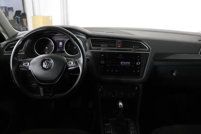 Volkswagen Tiguan II с пробегом 2018 года, цена 2 599 990 рублей, 147482 км, внедорожник, Автокод Объявления