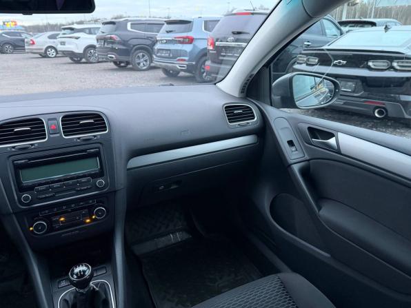 Volkswagen Golf VI с пробегом 2011 года, цена 555 000 рублей, 265350 км, хэтчбек, Автокод Объявления