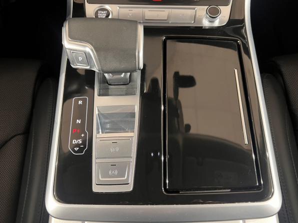 Audi Q8 I (4M) с пробегом 2020 года, цена 8 899 000 рублей, 25569 км, внедорожник, Автокод Объявления