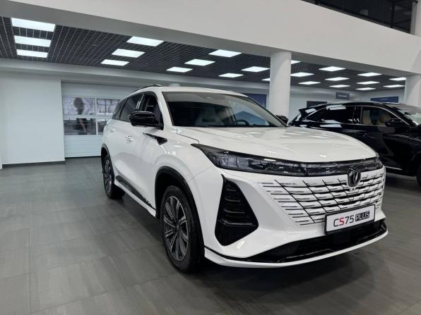 Changan CS75 Plus III с пробегом 2024 года, цена 3 099 900 рублей, 3700 км, внедорожник, Автокод Объявления