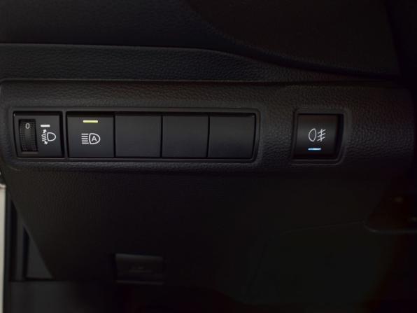 Toyota Levin XII (E210) с пробегом 2021 года, цена 1 919 995 рублей, 32622 км, седан, Автокод Объявления
