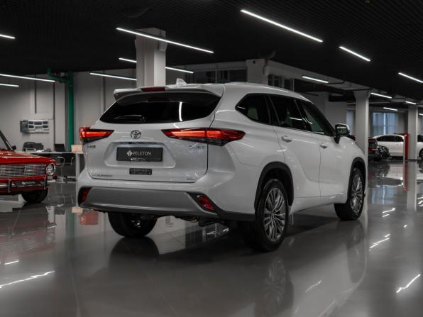 Toyota Highlander IV (XU70) с пробегом 2026 года, цена 5 330 000 рублей, 11 км, внедорожник, Автокод Объявления
