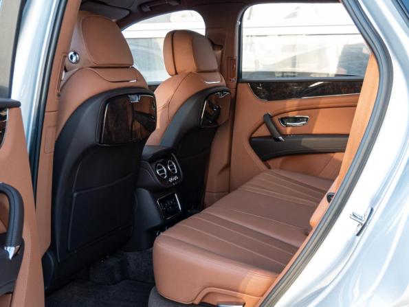 Bentley Bentayga I с пробегом 2019 года, цена 16 640 000 рублей, 21470 км, внедорожник, Автокод Объявления