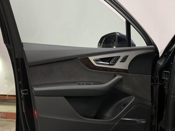 Audi Q7 II (4M) с пробегом 2015 года, цена 3 229 000 рублей, 210010 км, внедорожник, Автокод Объявления