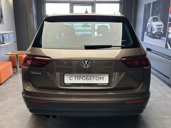Volkswagen Tiguan II с пробегом 2018 года, цена 2 080 000 рублей, 100092 км, внедорожник, Автокод Объявления