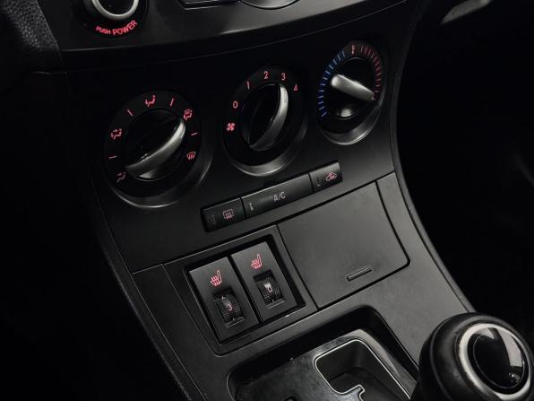 Mazda 3 II (BL) Рестайлинг с пробегом 2012 года, цена 1 175 000 рублей, 136219 км, хэтчбек, Автокод Объявления