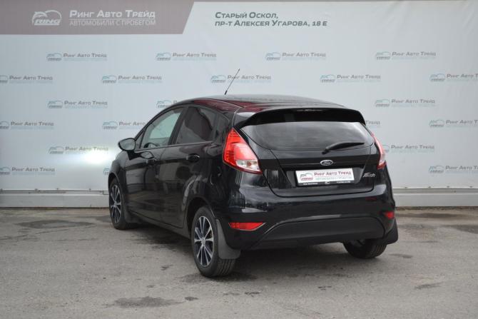 Ford Fiesta Mk6 Рестайлинг с пробегом 2016 года, цена 860 000 рублей, 127825 км, хэтчбек, Автокод Объявления