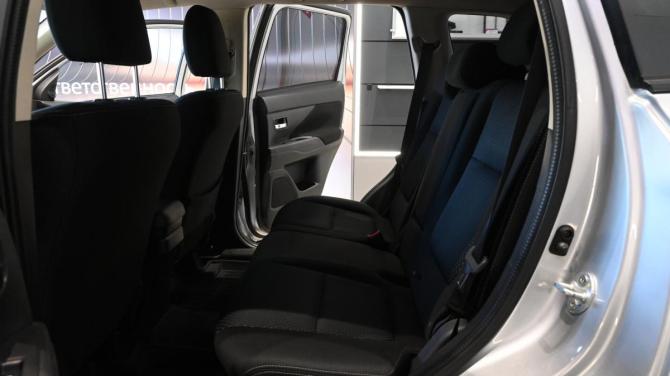 Mitsubishi Outlander III Рестайлинг 2 с пробегом 2016 года, цена 1 625 000 рублей, 136000 км, внедорожник, Автокод Объявления