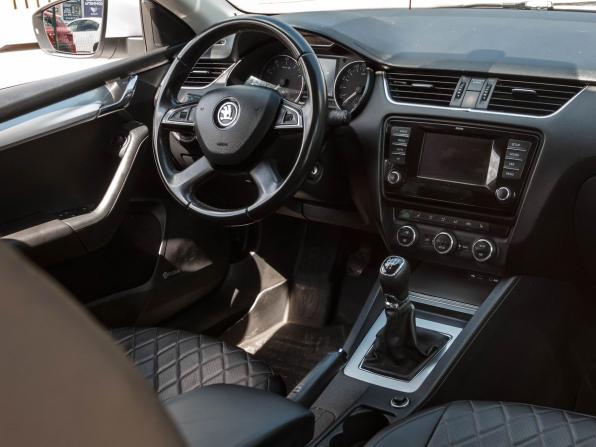 Skoda Octavia III (A7) с пробегом 2013 года, цена 980 000 рублей, 186378 км, лифтбек, Автокод Объявления