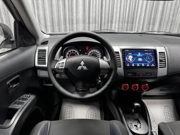 Mitsubishi Outlander II Рестайлинг с пробегом 2011 года, цена 1 250 000 рублей, 263114 км, внедорожник, Автокод Объявления
