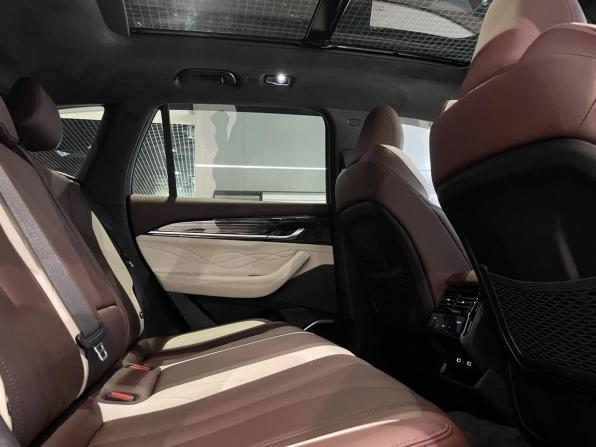 Geely Monjaro I с пробегом 2023 года, цена 3 205 000 рублей, 35973 км, внедорожник, Автокод Объявления