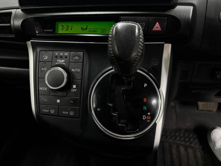 Toyota Wish II Благовещенск  - изображение 18
