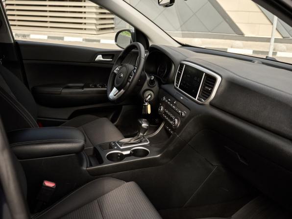 Kia Sportage IV Рестайлинг с пробегом 2020 года, цена 2 035 000 рублей, 135141 км, внедорожник, Автокод Объявления