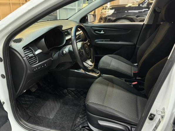Kia Rio IV с пробегом 2019 года, цена 1 197 000 рублей, 82000 км, седан, Автокод Объявления