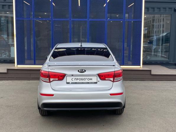 Kia Rio III Рестайлинг с пробегом 2016 года, цена 935 000 рублей, 78000 км, седан, Автокод Объявления