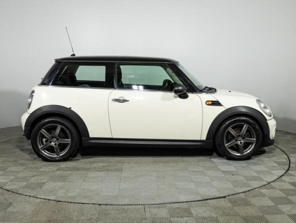 Mini Hatch II (R56) Рестайлинг с пробегом 2011 года, цена 559 585 рублей, 205012 км, хэтчбек, Автокод Объявления