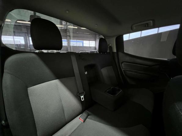 Mitsubishi L200 V с пробегом 2015 года, цена 1 450 000 рублей, 206204 км, пикап, Автокод Объявления