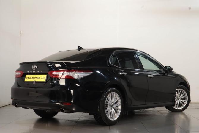 Toyota Camry VIII (XV70) с пробегом 2018 года, цена 3 029 000 рублей, 241000 км, седан, Автокод Объявления