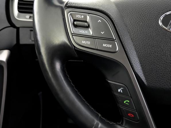 Hyundai Santa Fe III Рестайлинг с пробегом 2018 года, цена 2 650 000 рублей, 123376 км, внедорожник, Автокод Объявления