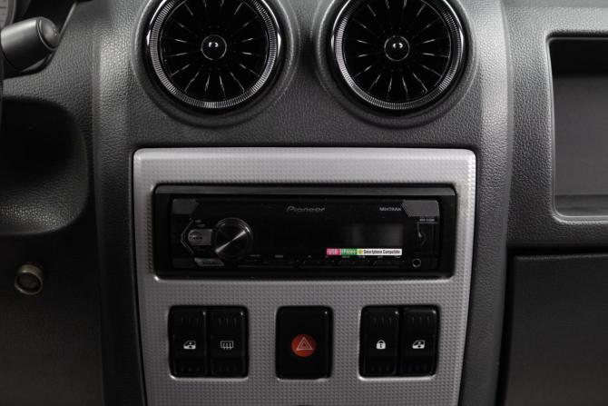 Renault Logan I Рестайлинг с пробегом 2009 года, цена 399 000 рублей, 242177 км, седан, Автокод Объявления