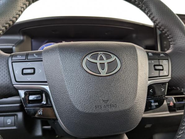 Toyota Camry IX (XV80) China Market с пробегом 2024 года, цена 4 000 000 рублей, 26487 км, седан, Автокод Объявления