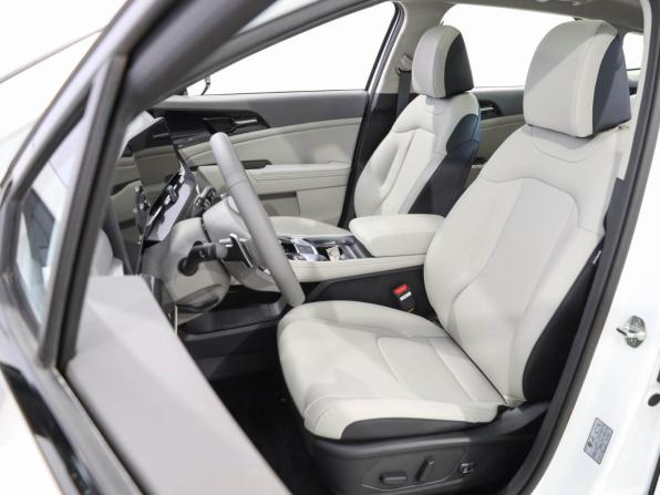 Kia Sportage V с пробегом 2026 года, цена 3 990 000 рублей, 75 км, внедорожник, Автокод Объявления