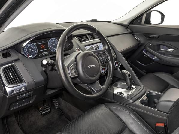 Jaguar E-Pace I с пробегом 2018 года, цена 2 450 000 рублей, 99000 км, внедорожник, Автокод Объявления