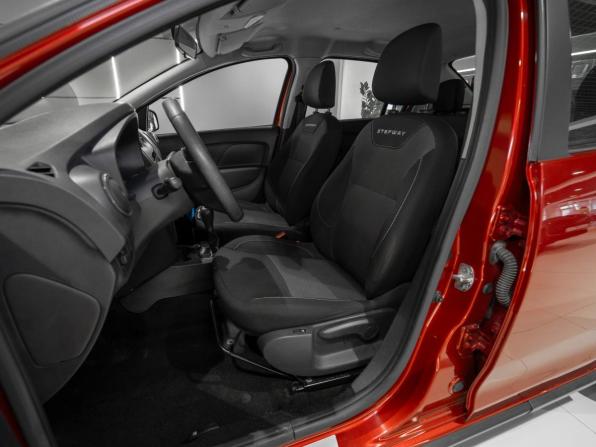Renault Logan II Рестайлинг с пробегом 2019 года, цена 1 145 000 рублей, 105475 км, седан, Автокод Объявления