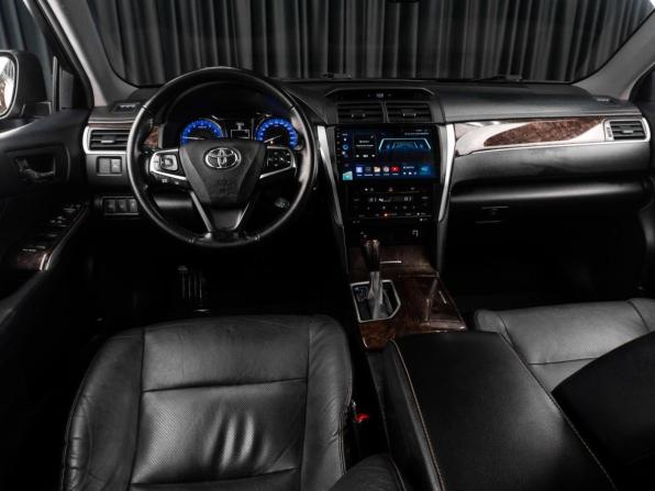 Toyota Camry VII (XV50) Рестайлинг 2 с пробегом 2018 года, цена 2 389 000 рублей, 189858 км, седан, Автокод Объявления