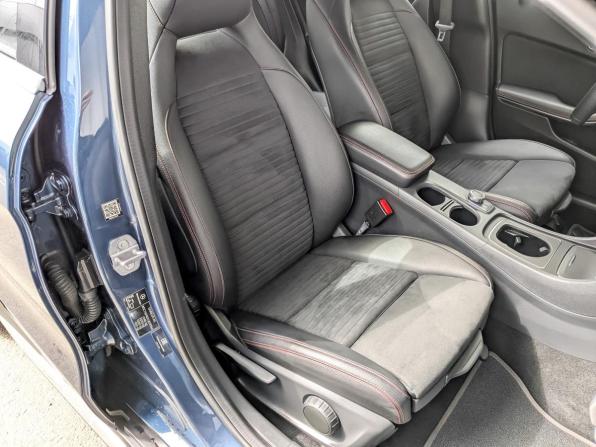 Mercedes-Benz GLA I (X156) Рестайлинг с пробегом 2019 года, цена 2 595 000 рублей, 49821 км, внедорожник, Автокод Объявления