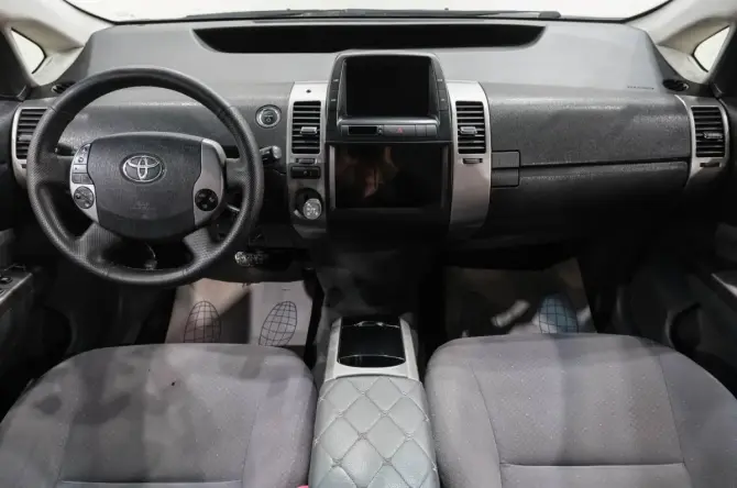 Toyota Prius II Рестайлинг (XW20) с пробегом 2008 года, цена 659 000 рублей, 320000 км, лифтбек, Автокод Объявления