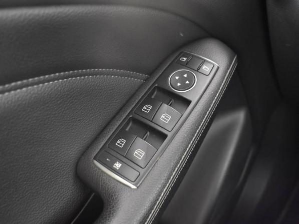 Mercedes-Benz B-Класс II (W246) с пробегом 2012 года, цена 1 045 900 рублей, 124037 км, хэтчбек, Автокод Объявления