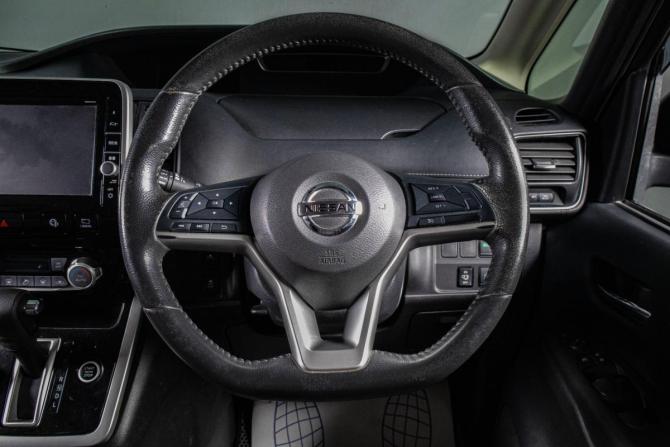 Nissan Serena V (C27) с пробегом 2017 года, цена 1 849 000 рублей, 135100 км, минивэн, Автокод Объявления