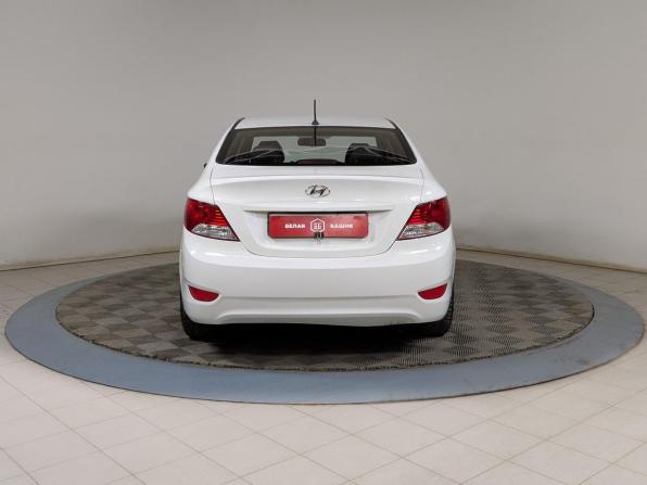 Hyundai Solaris I с пробегом 2014 года, цена 729 900 рублей, 168500 км, седан, Автокод Объявления