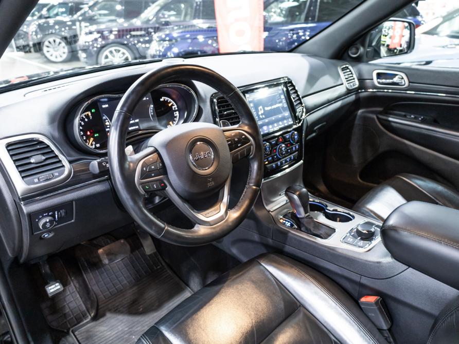 Jeep Grand Cherokee IV (WK2) Рестайлинг Санкт-Петербург  - изображение 35